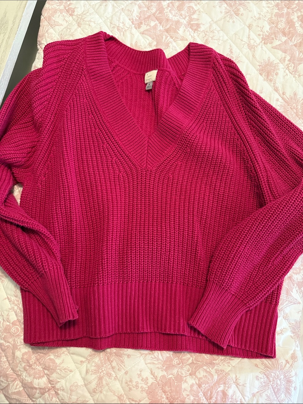 a new day Deep V-Neck Ribbed Sweater - Fuchsia